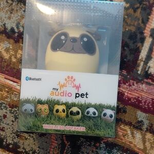 Bluetooth Wireless Speaker - Cream Pug Design